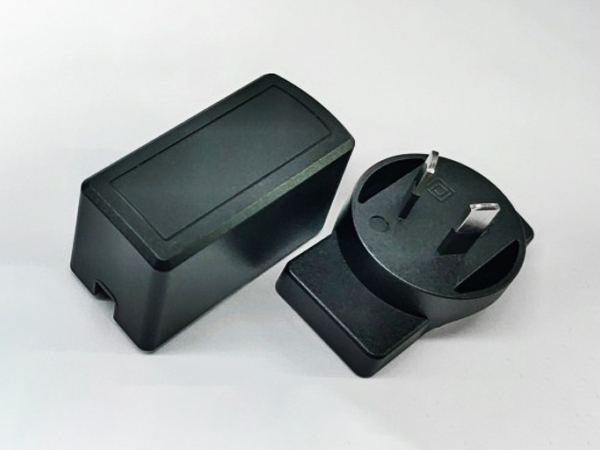 插墙式外壳（黑色）